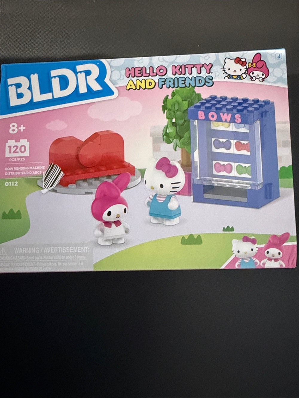 NIB Hello Kitty Building Block Playset with Pink, Blue, Red & Green Pieces